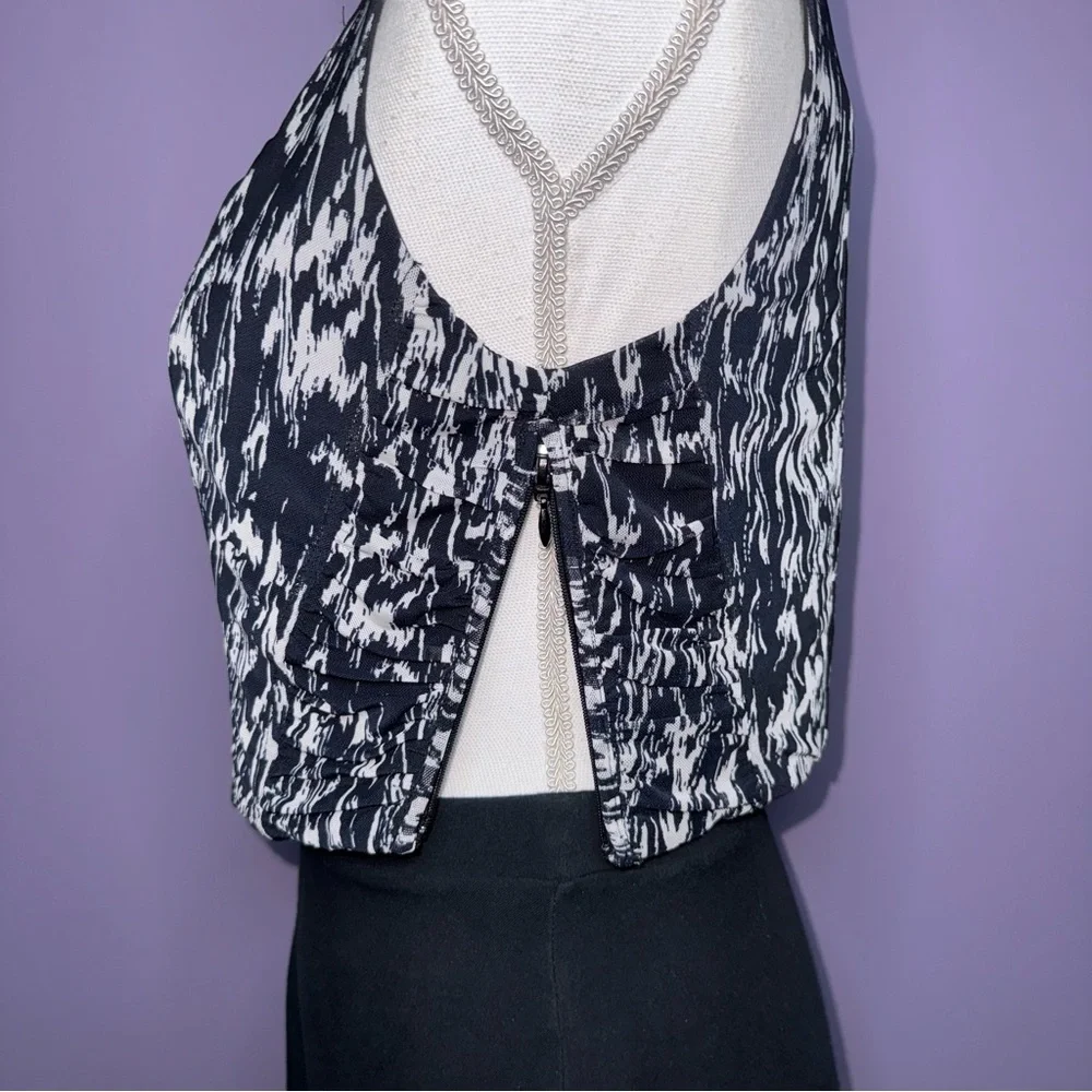 FINAL PRICE!!  NWT House of Harlow Patterned Corset Top - Picture 8 of 13